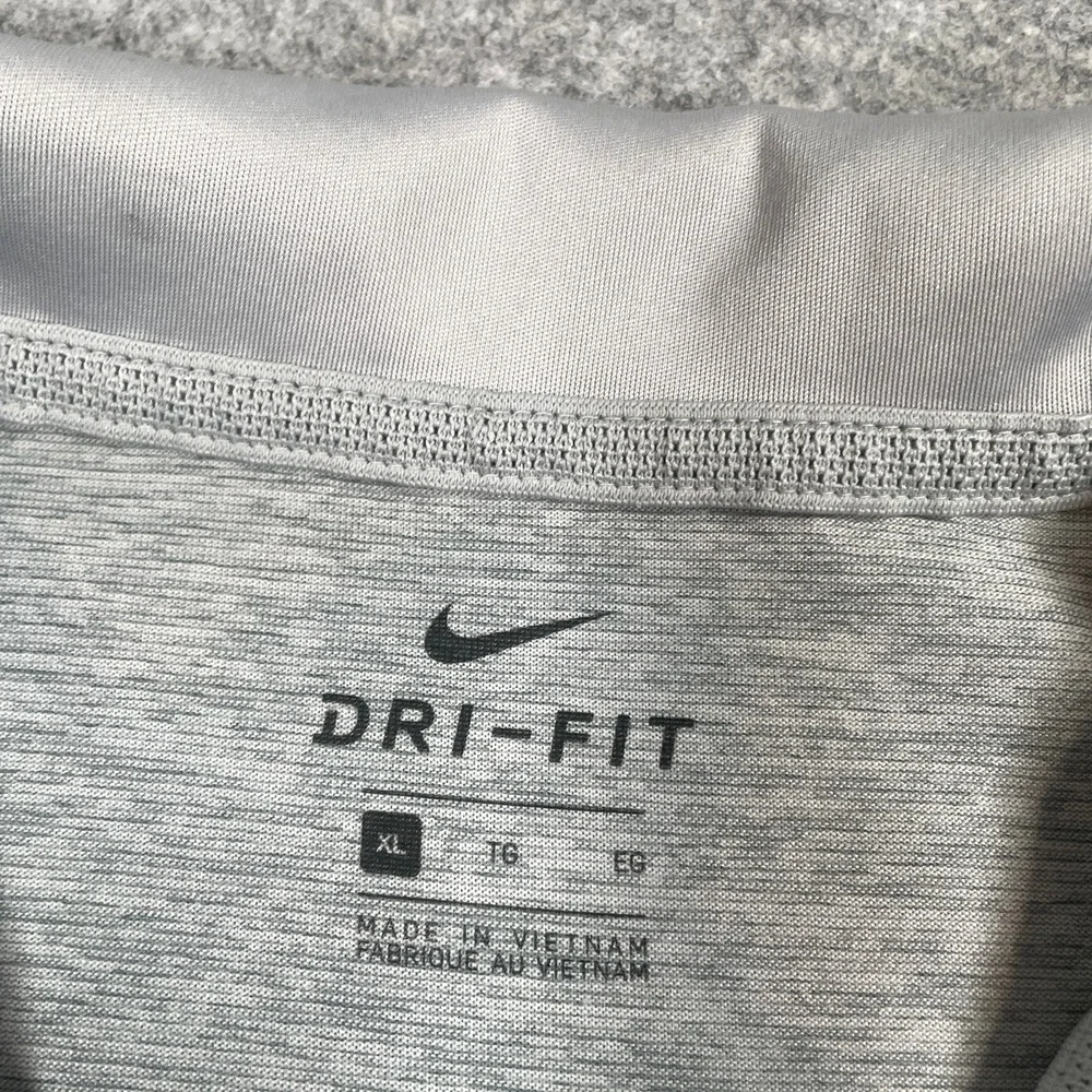 Nike Mens Polo Shirt XL Gray Dri-FIT Heathered Cougars K Logo